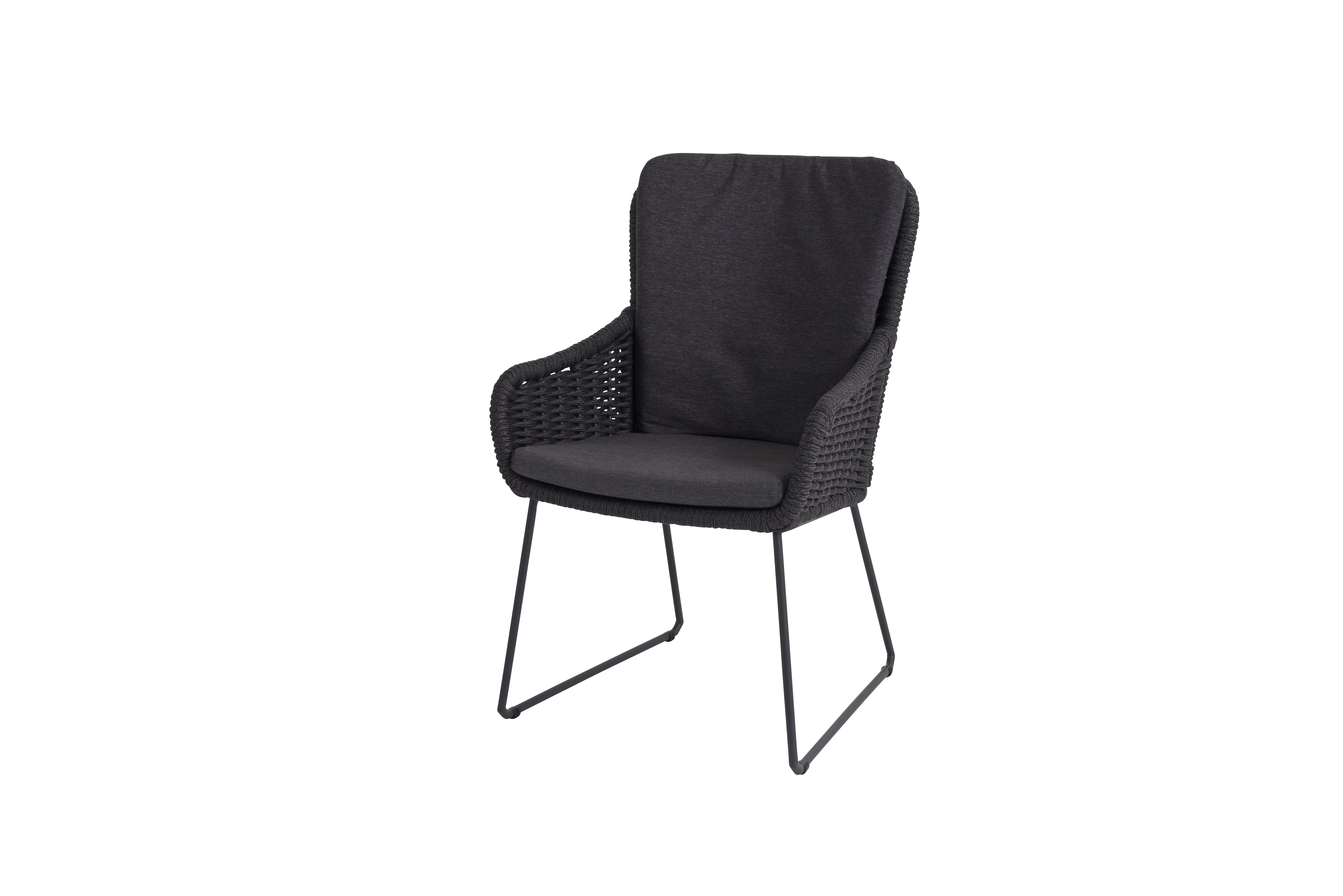 213511_ Wing dining chair with 2 cushions 01
