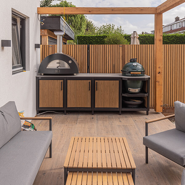 buitenkeukens-stylegarden-green-egg-en-alfa-pizza-oven