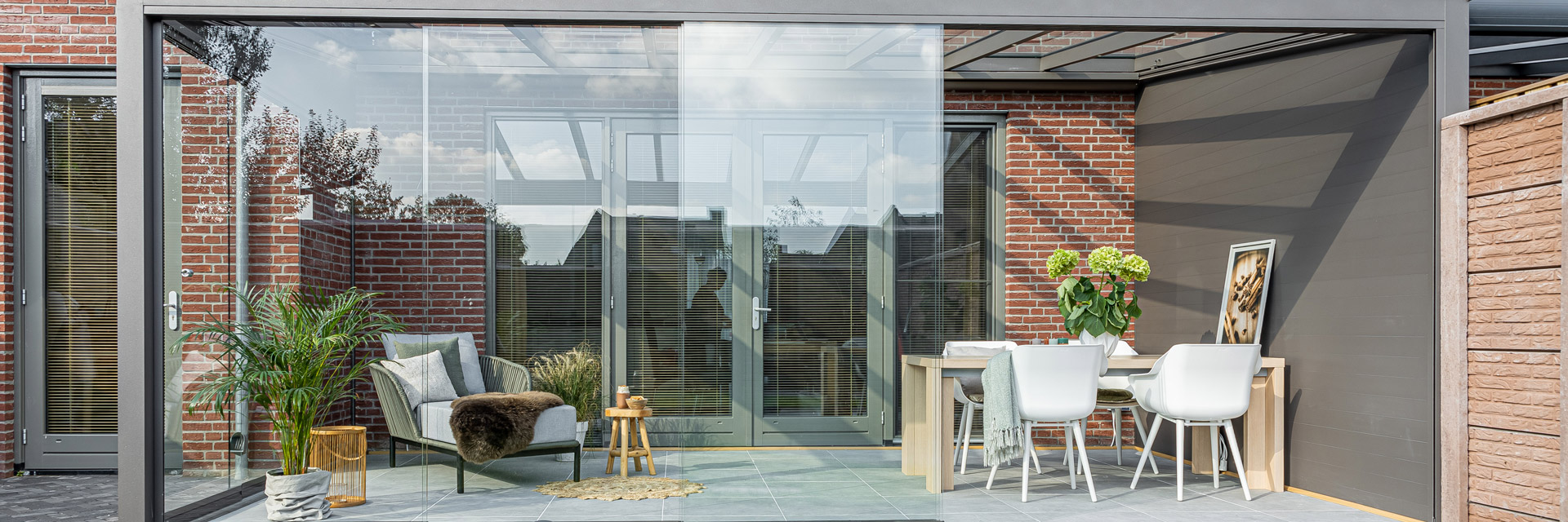 Verasol Profiline glasschuifwanden bij Style Garden